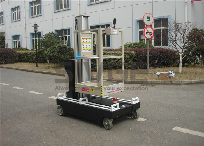 Self - Propelled Vertical Mast Lift GTWZ6-1006 For Factories / Airports